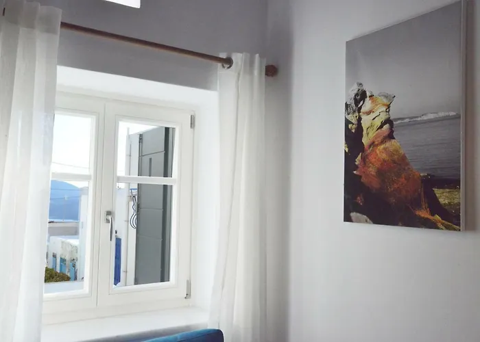 Christina's Luxury Plaka (Milos)